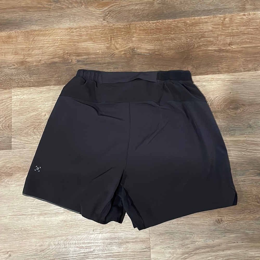 Lululemon run surge lined 6” shorts